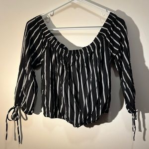 PacSun Black stripped crop top